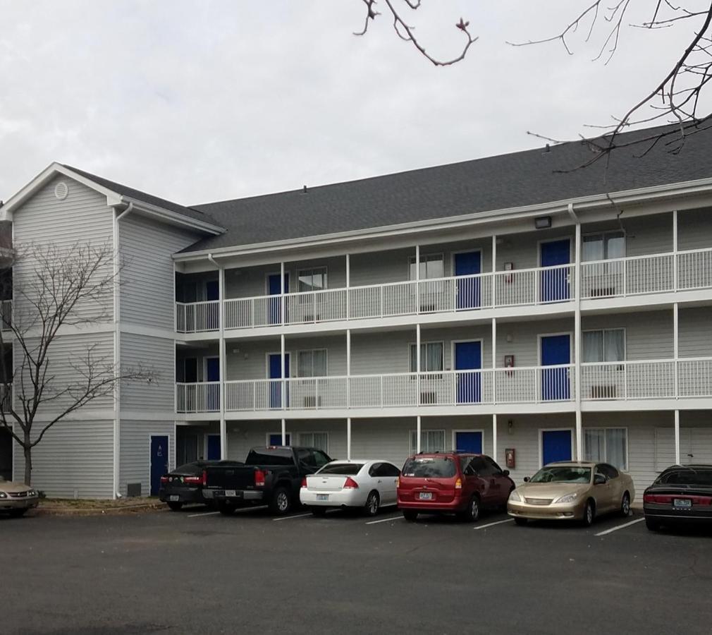Intown Suites Extended Stay Louisville Ky - Airport 外观 照片